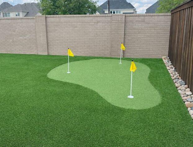 Backyard putting green landscaping design